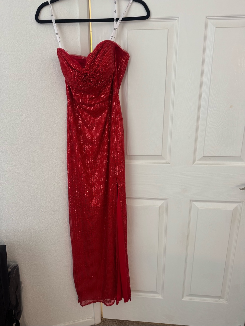 Jessica Rabbit Halloween Costume and Roger Rabbit - Picture 6 of 11